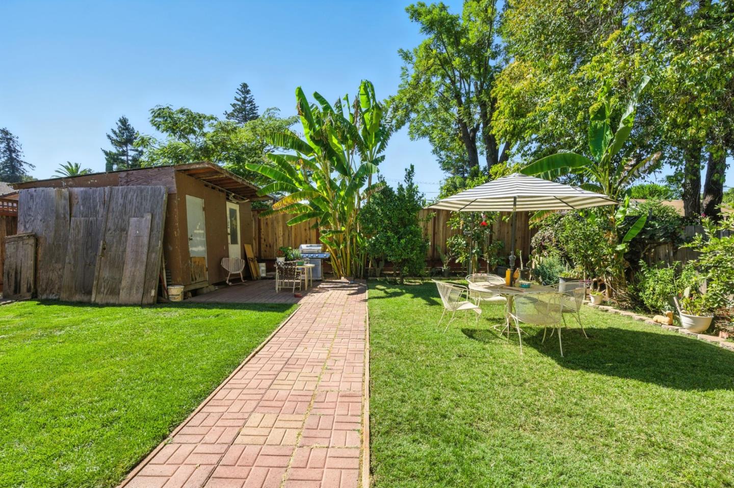 Detail Gallery Image 27 of 29 For 2273 Dumbarton Ave, East Palo Alto,  CA 94303 - 4 Beds | 2 Baths