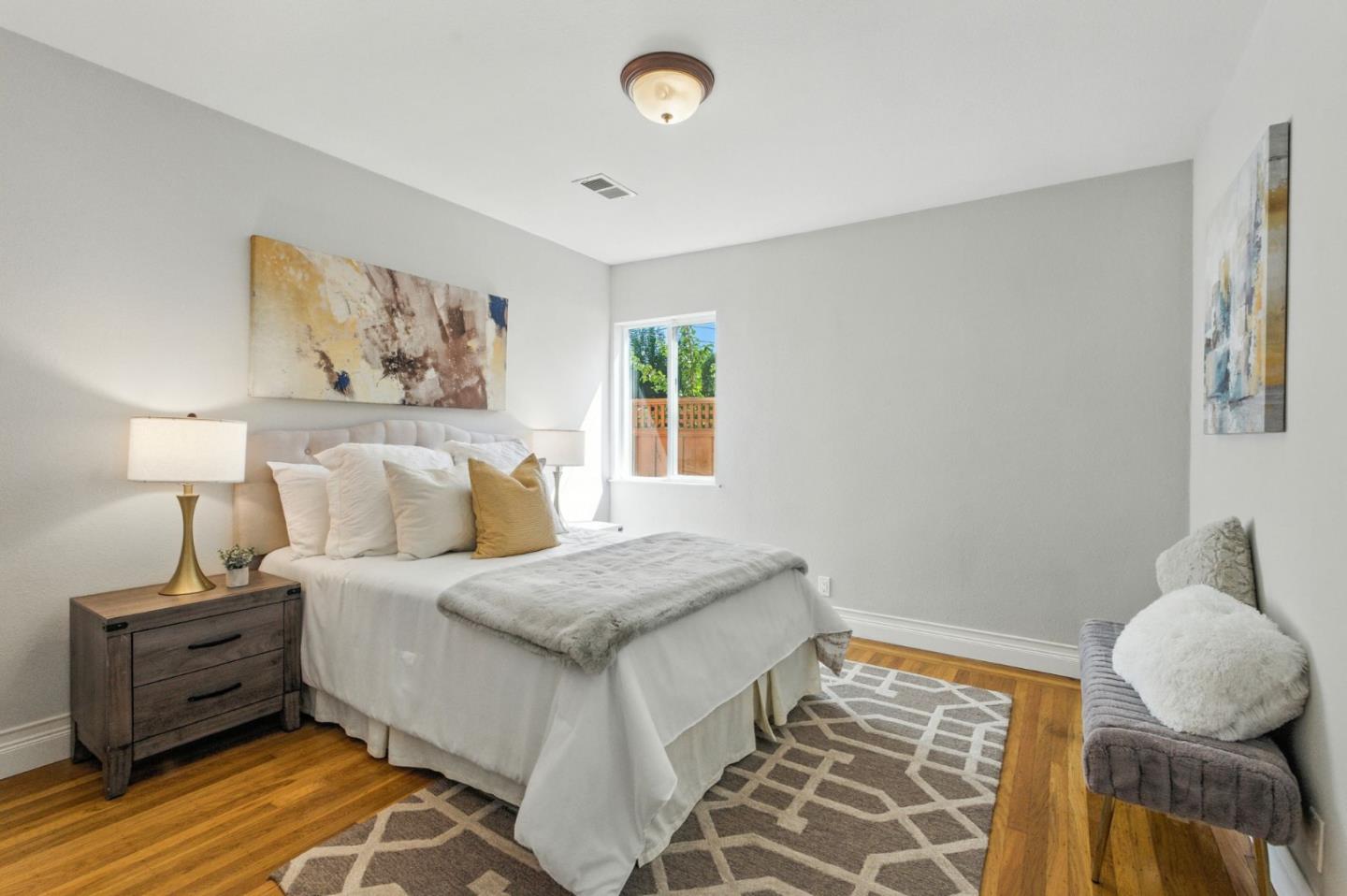 Detail Gallery Image 8 of 29 For 2273 Dumbarton Ave, East Palo Alto,  CA 94303 - 4 Beds | 2 Baths