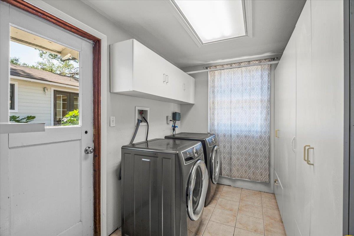 Detail Gallery Image 22 of 25 For 637 Channing Ave, Palo Alto,  CA 94301 - 2 Beds | 2 Baths