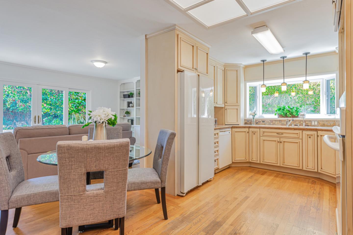 Detail Gallery Image 14 of 38 For 639 Georgia Ave, Palo Alto,  CA 94306 - 4 Beds | 2 Baths