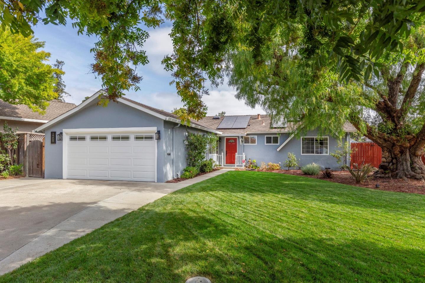Detail Gallery Image 1 of 31 For 2209 Casa Mia Dr, San Jose,  CA 95124 - 4 Beds | 3 Baths