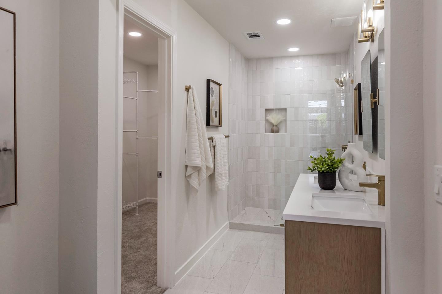 Detail Gallery Image 17 of 31 For 2209 Casa Mia Dr, San Jose,  CA 95124 - 4 Beds | 3 Baths