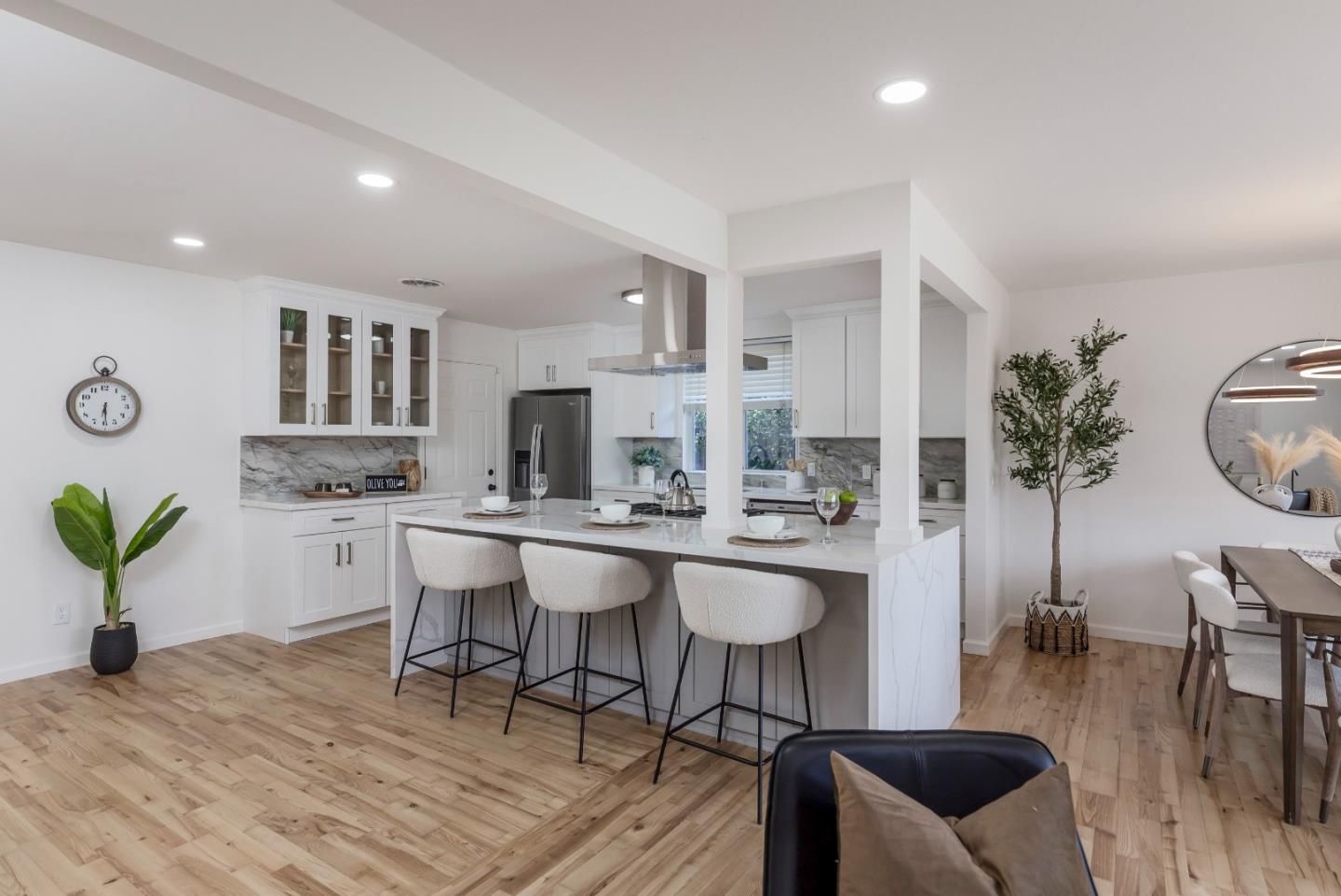 Detail Gallery Image 9 of 31 For 2209 Casa Mia Dr, San Jose,  CA 95124 - 4 Beds | 3 Baths