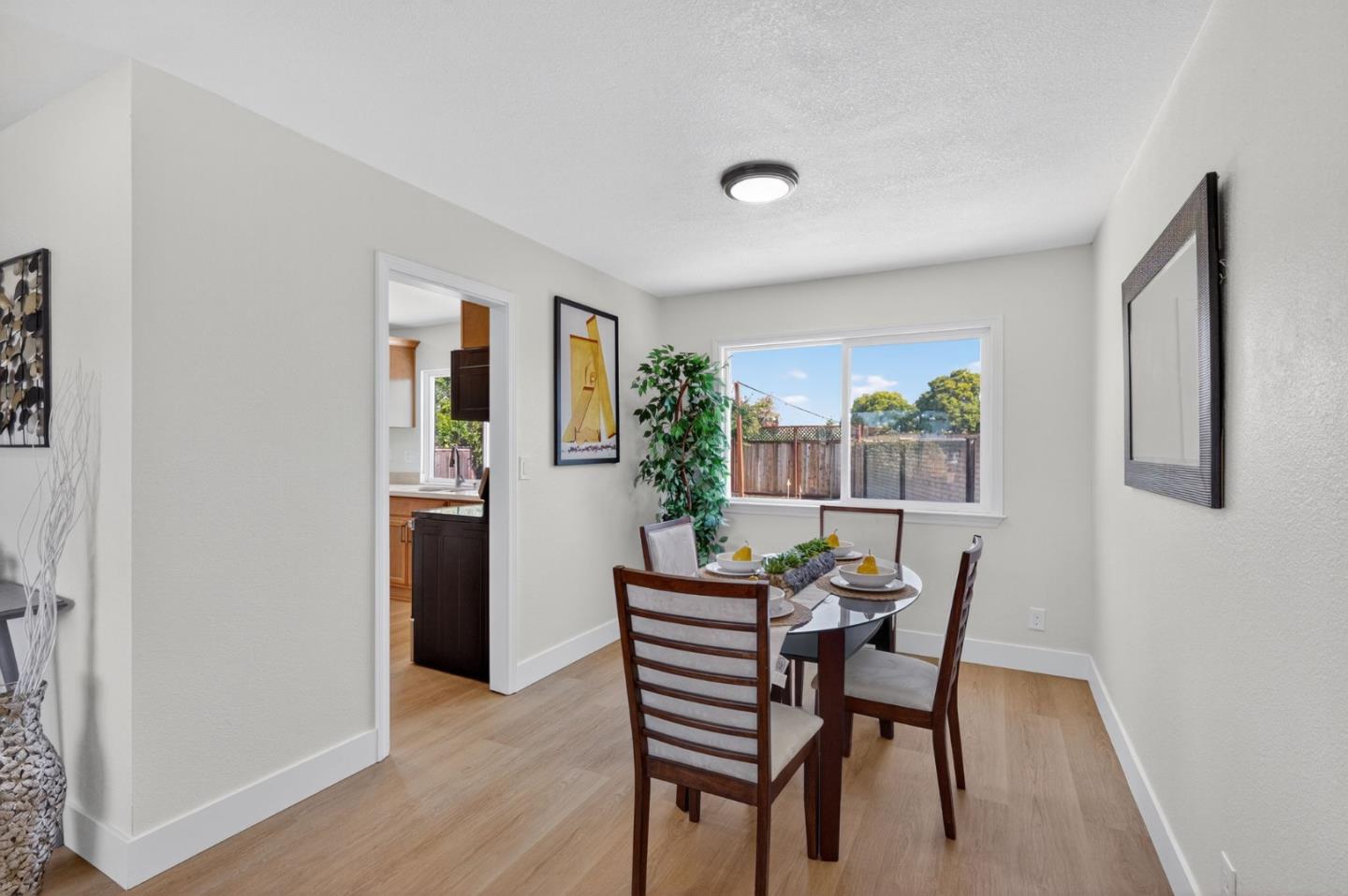 Detail Gallery Image 12 of 34 For 30784 Tidewater Dr, Union City,  CA 94587 - 4 Beds | 3 Baths