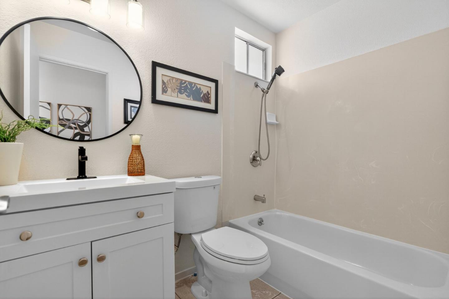 Detail Gallery Image 22 of 34 For 30784 Tidewater Dr, Union City,  CA 94587 - 4 Beds | 3 Baths