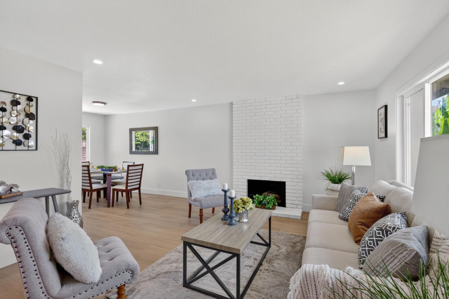 Detail Gallery Image 4 of 34 For 30784 Tidewater Dr, Union City,  CA 94587 - 4 Beds | 3 Baths