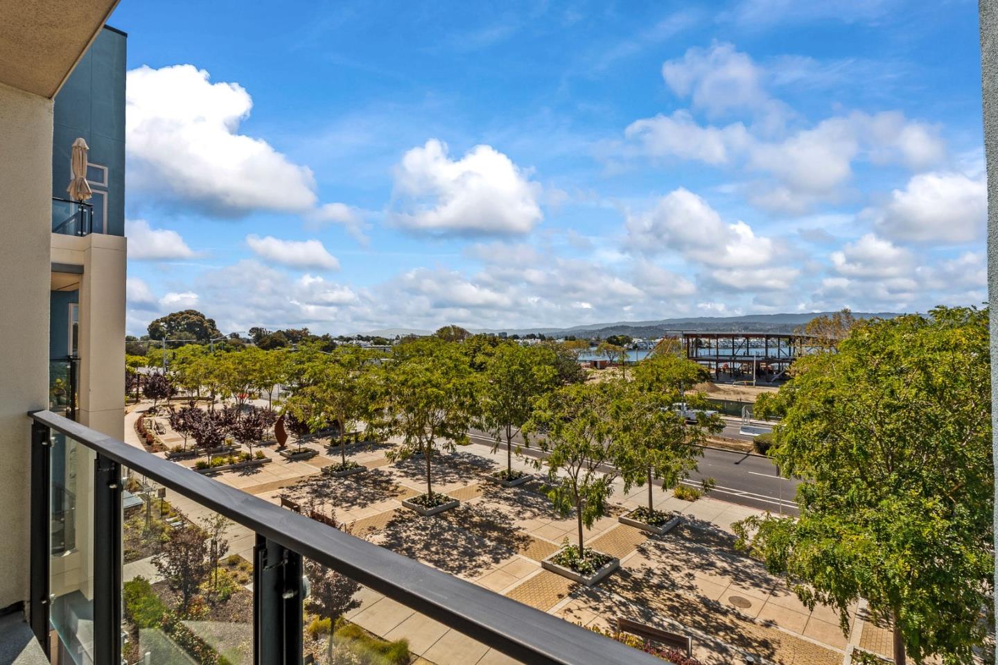 Detail Gallery Image 16 of 51 For 718 Eppleton Ln #303,  Foster City,  CA 94404 - 3 Beds | 2 Baths