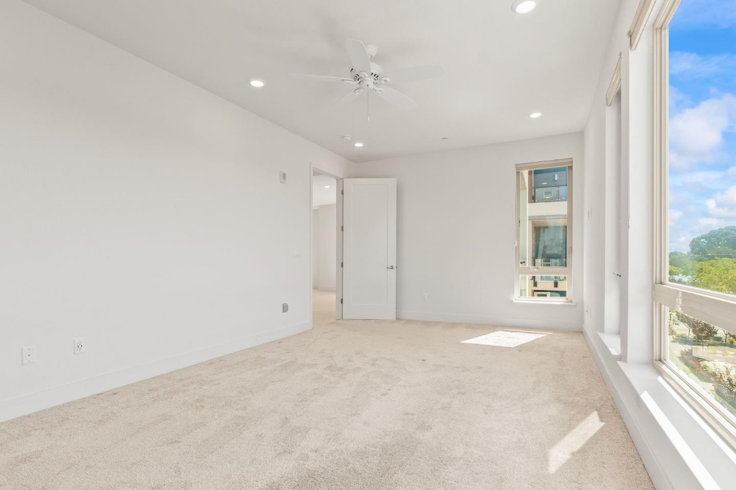 Detail Gallery Image 18 of 51 For 718 Eppleton Ln #303,  Foster City,  CA 94404 - 3 Beds | 2 Baths