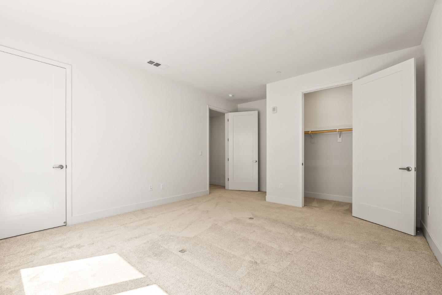 Detail Gallery Image 29 of 51 For 718 Eppleton Ln #303,  Foster City,  CA 94404 - 3 Beds | 2 Baths
