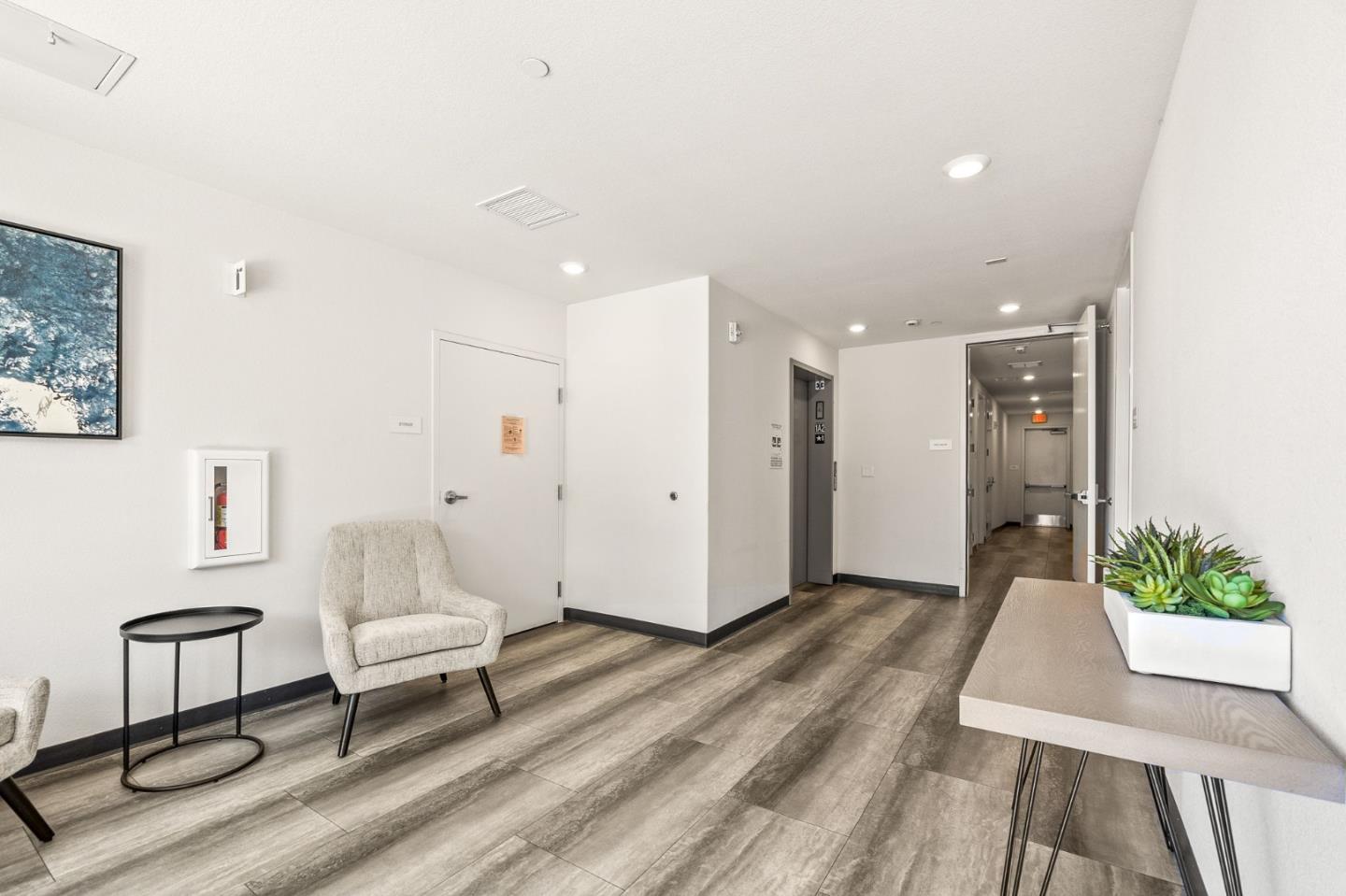 Detail Gallery Image 30 of 51 For 718 Eppleton Ln #303,  Foster City,  CA 94404 - 3 Beds | 2 Baths