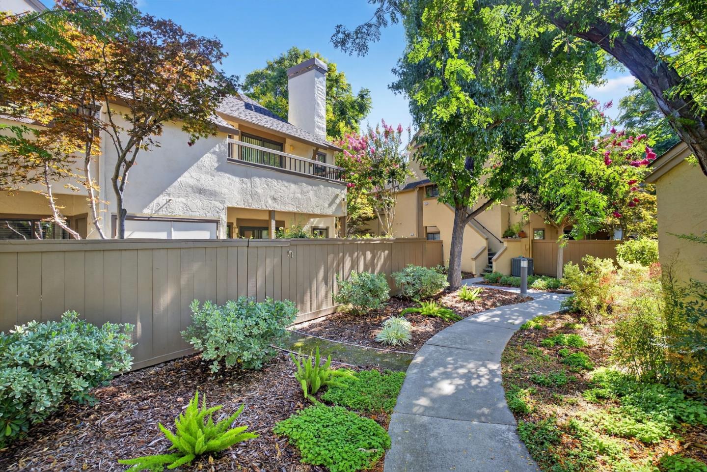 Detail Gallery Image 30 of 37 For 1874 Huxley Ct, San Jose,  CA 95125 - 2 Beds | 2 Baths