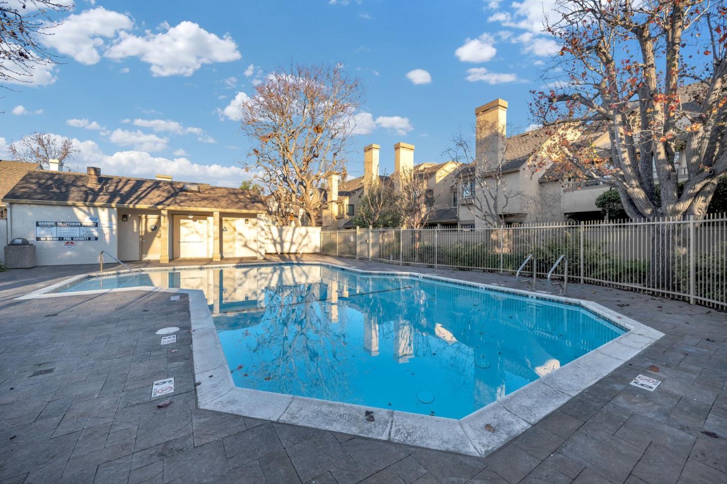 Detail Gallery Image 35 of 37 For 1874 Huxley Ct, San Jose,  CA 95125 - 2 Beds | 2 Baths