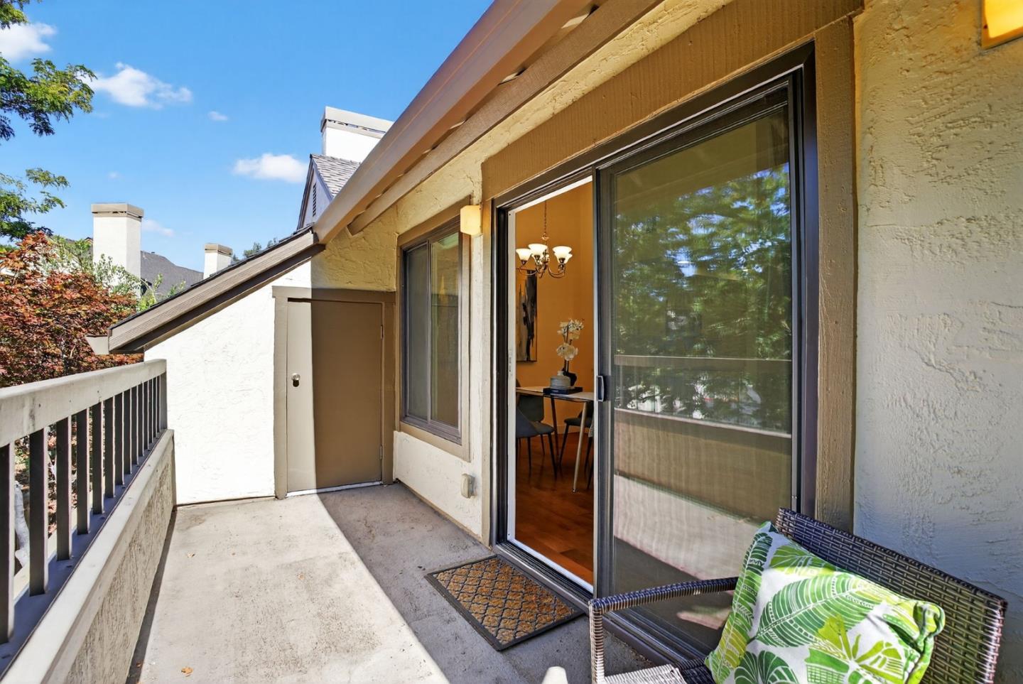 Detail Gallery Image 6 of 37 For 1874 Huxley Ct, San Jose,  CA 95125 - 2 Beds | 2 Baths