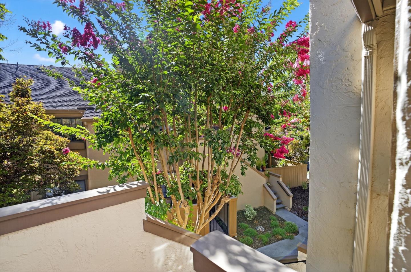Detail Gallery Image 7 of 37 For 1874 Huxley Ct, San Jose,  CA 95125 - 2 Beds | 2 Baths