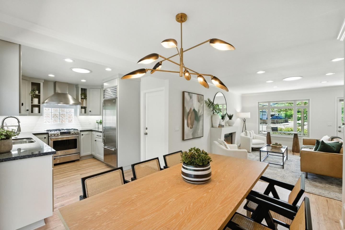Detail Gallery Image 11 of 29 For 792 Bond Way, Mountain View,  CA 94040 - 3 Beds | 1 Baths