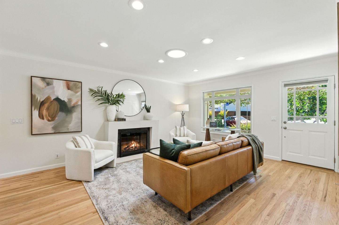 Detail Gallery Image 8 of 29 For 792 Bond Way, Mountain View,  CA 94040 - 3 Beds | 1 Baths