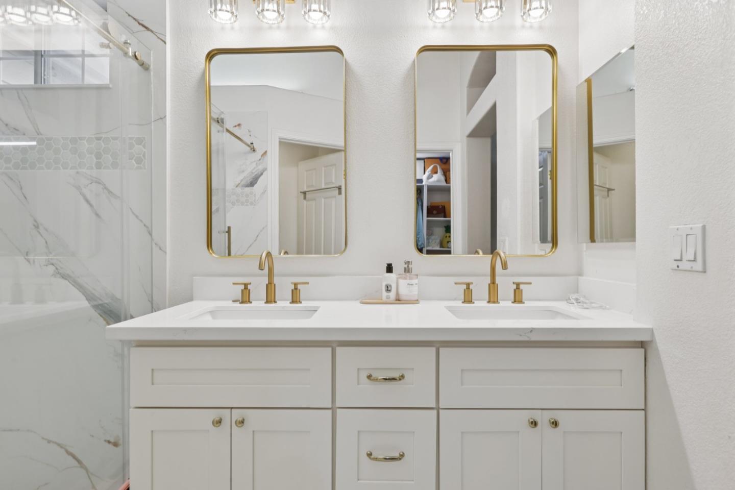 Detail Gallery Image 18 of 35 For 1172 La Rochelle Ter #B,  Sunnyvale,  CA 94089 - 3 Beds | 2/1 Baths