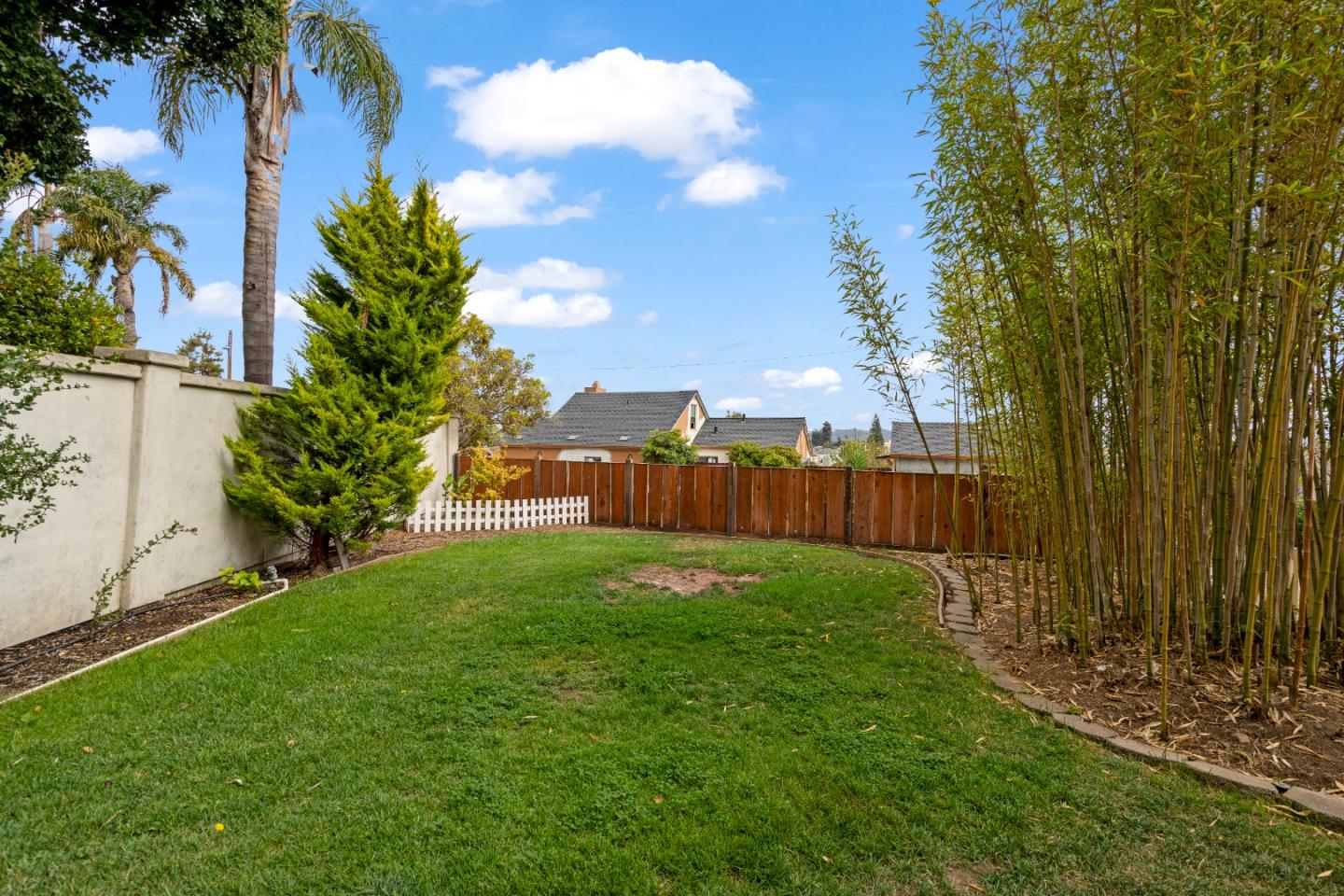 Detail Gallery Image 24 of 80 For 3 Gonzales St, Watsonville,  CA 95076 - 4 Beds | 4 Baths