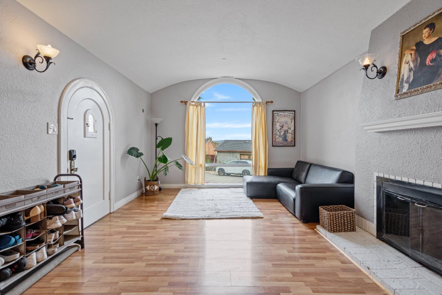 Detail Gallery Image 26 of 80 For 3 Gonzales St, Watsonville,  CA 95076 - 4 Beds | 4 Baths