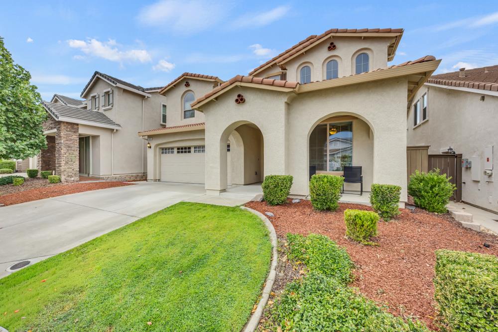 Detail Gallery Image 2 of 46 For 804 Berry Creek Dr, Rocklin,  CA 95765 - 4 Beds | 4 Baths
