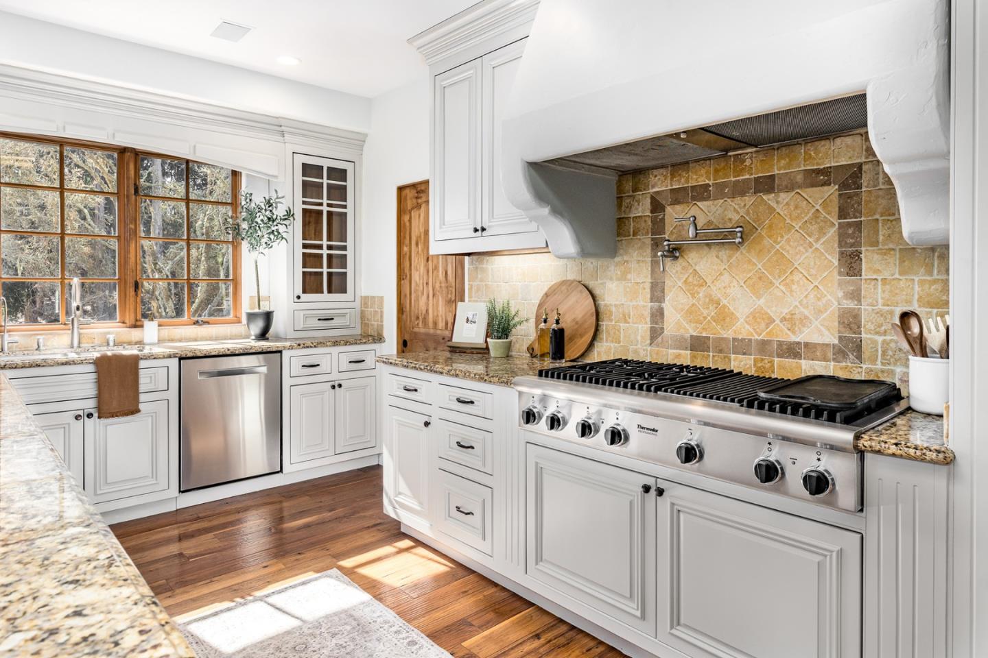 Detail Gallery Image 16 of 54 For 114 Zanzibar Dr, Aptos,  CA 95003 - 4 Beds | 3/1 Baths