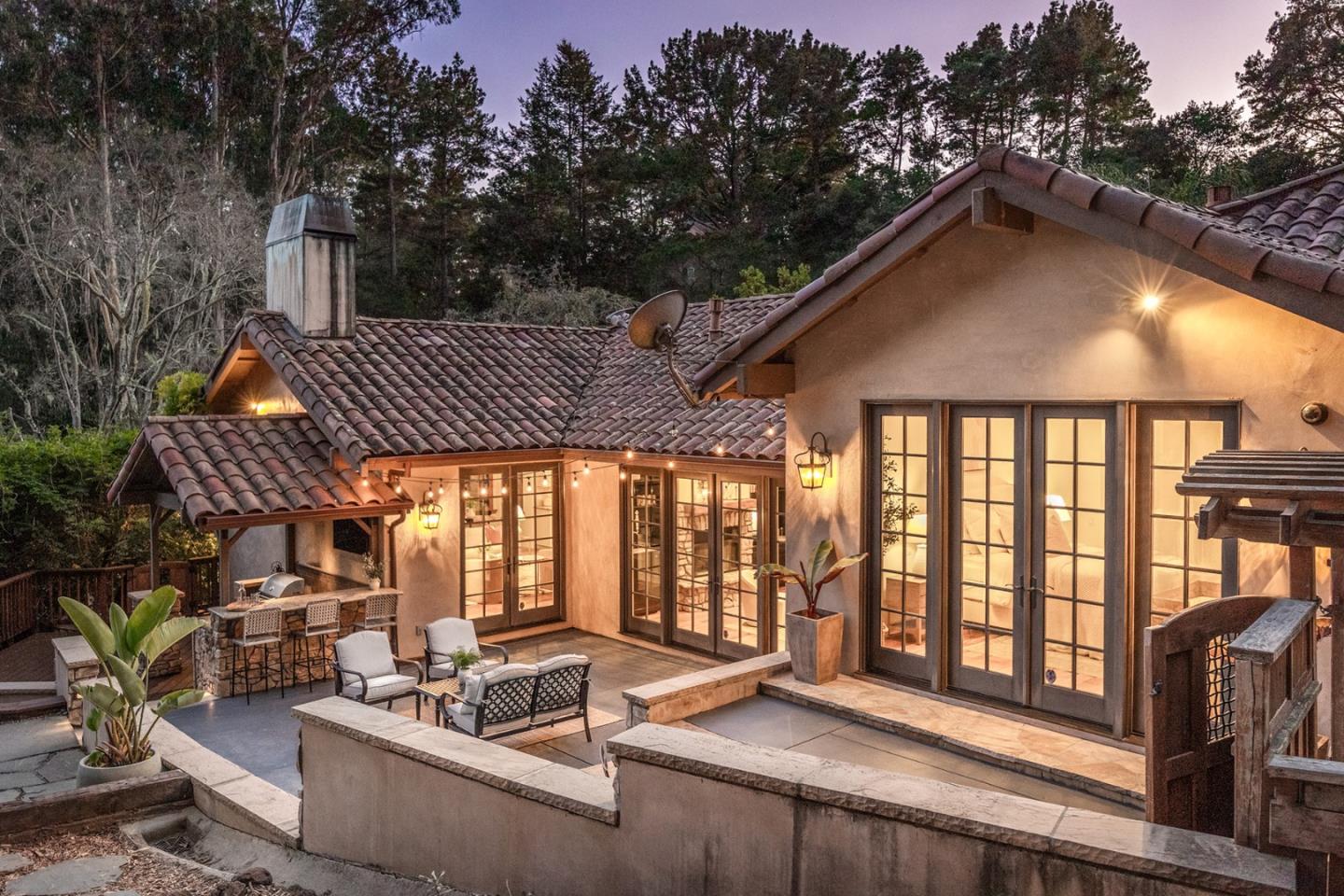 Detail Gallery Image 2 of 54 For 114 Zanzibar Dr, Aptos,  CA 95003 - 4 Beds | 3/1 Baths