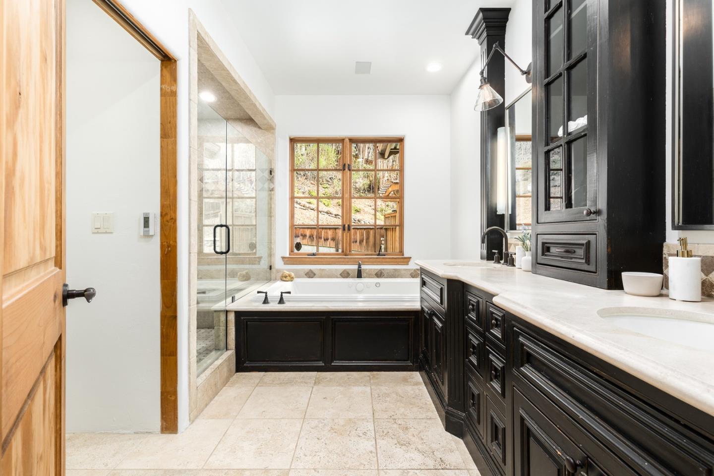 Detail Gallery Image 27 of 54 For 114 Zanzibar Dr, Aptos,  CA 95003 - 4 Beds | 3/1 Baths