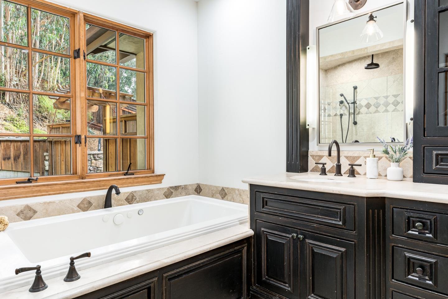 Detail Gallery Image 29 of 54 For 114 Zanzibar Dr, Aptos,  CA 95003 - 4 Beds | 3/1 Baths