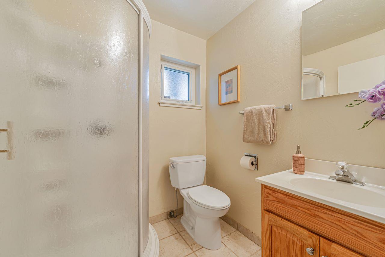 Detail Gallery Image 28 of 34 For 1385 Terrace Dr, Millbrae,  CA 94030 - 5 Beds | 3 Baths