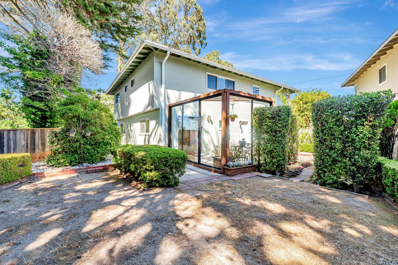 Detail Gallery Image 30 of 34 For 1385 Terrace Dr, Millbrae,  CA 94030 - 5 Beds | 3 Baths