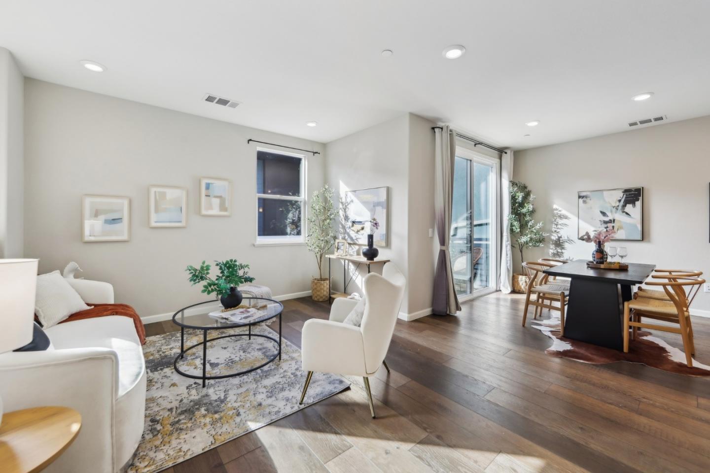 Detail Gallery Image 4 of 22 For 621 Clover Circle, Milpitas,  CA 95035 - 2 Beds | 2 Baths