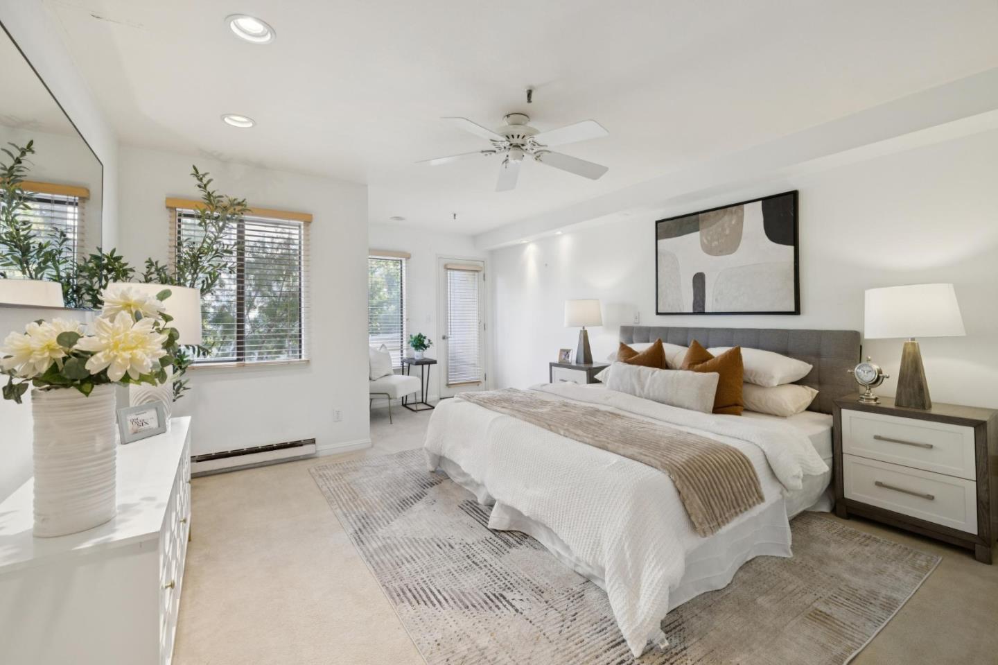 Detail Gallery Image 16 of 33 For 365 Forest Ave 2d,  Palo Alto,  CA 94301 - 3 Beds | 2/1 Baths