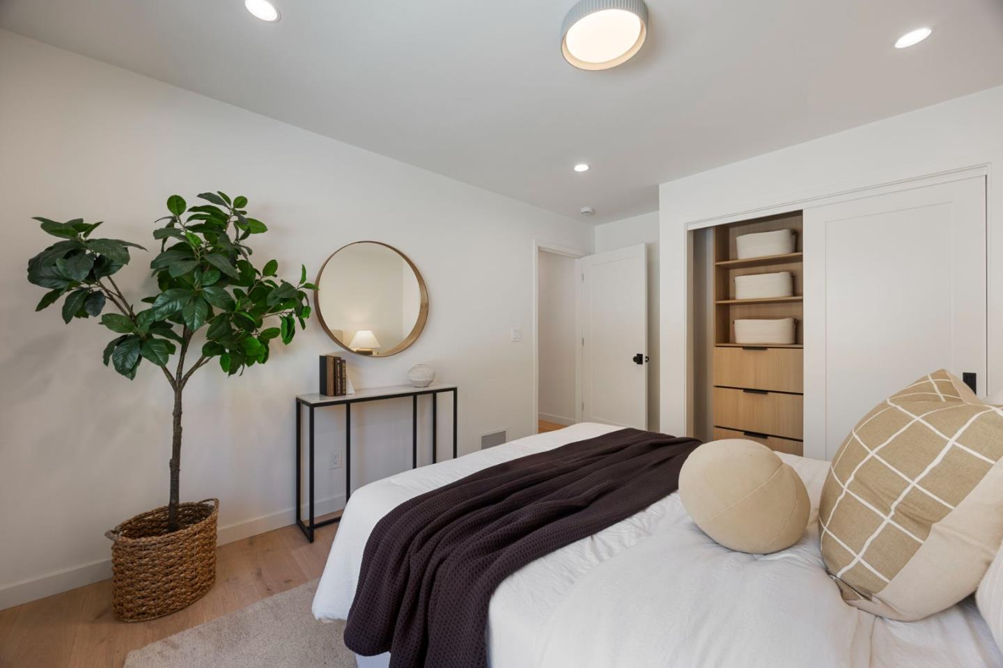 Detail Gallery Image 23 of 38 For 758 Sequoia Ave, San Mateo,  CA 94403 - 4 Beds | 3 Baths