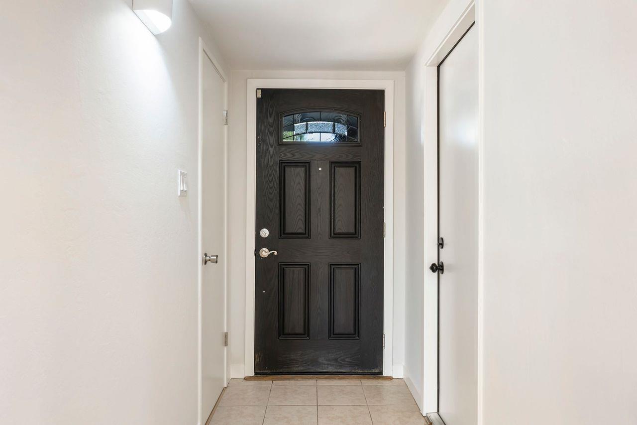 Detail Gallery Image 4 of 20 For 480 Chinook Ln, San Jose,  CA 95123 - 3 Beds | 2 Baths
