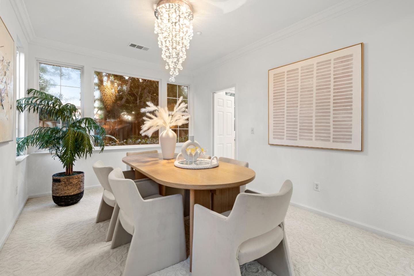 Detail Gallery Image 13 of 69 For 34798 Williams Way, Union City,  CA 94587 - 5 Beds | 4 Baths
