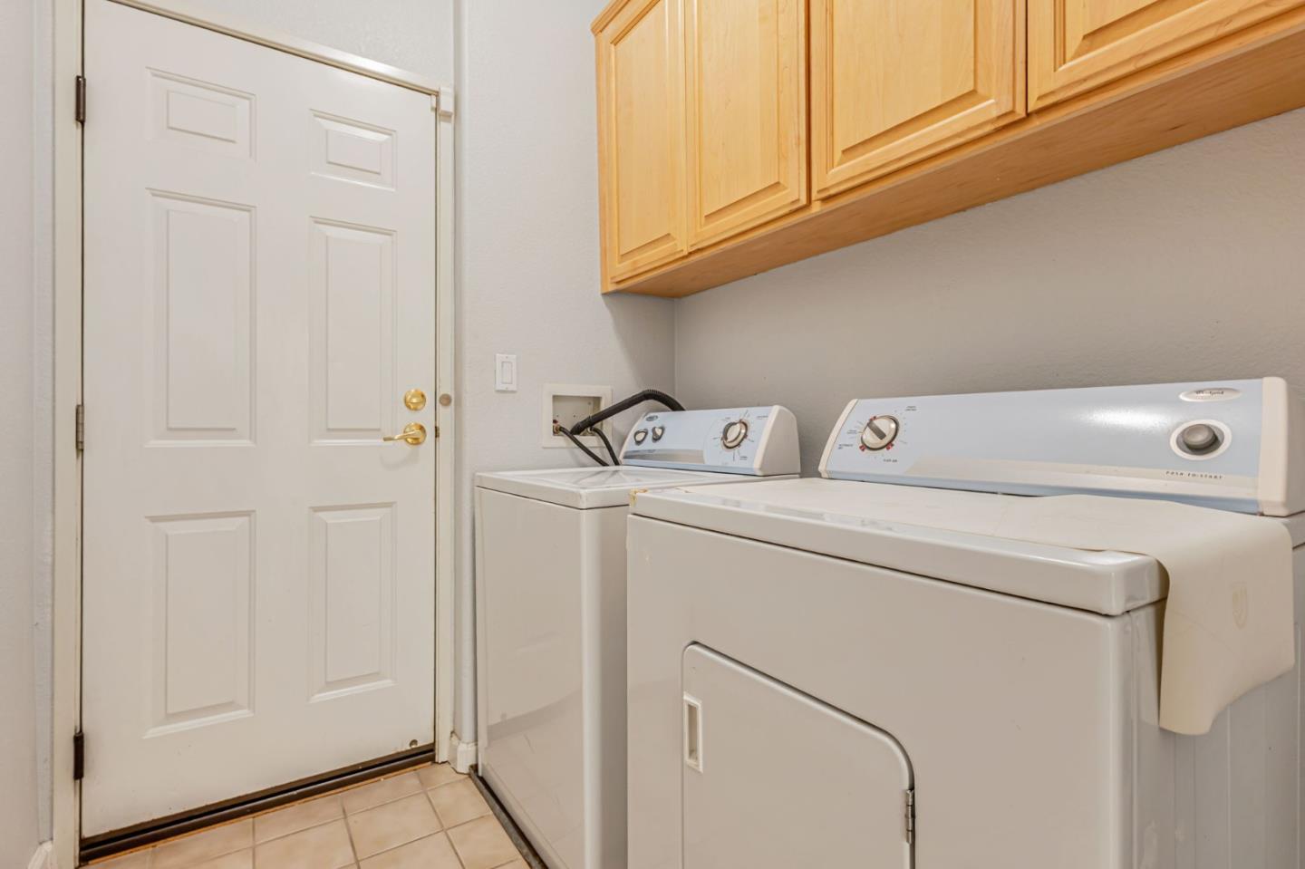 Detail Gallery Image 27 of 37 For 111 Cliff Swallow Ct, Brisbane,  CA 94005 - 3 Beds | 2/1 Baths
