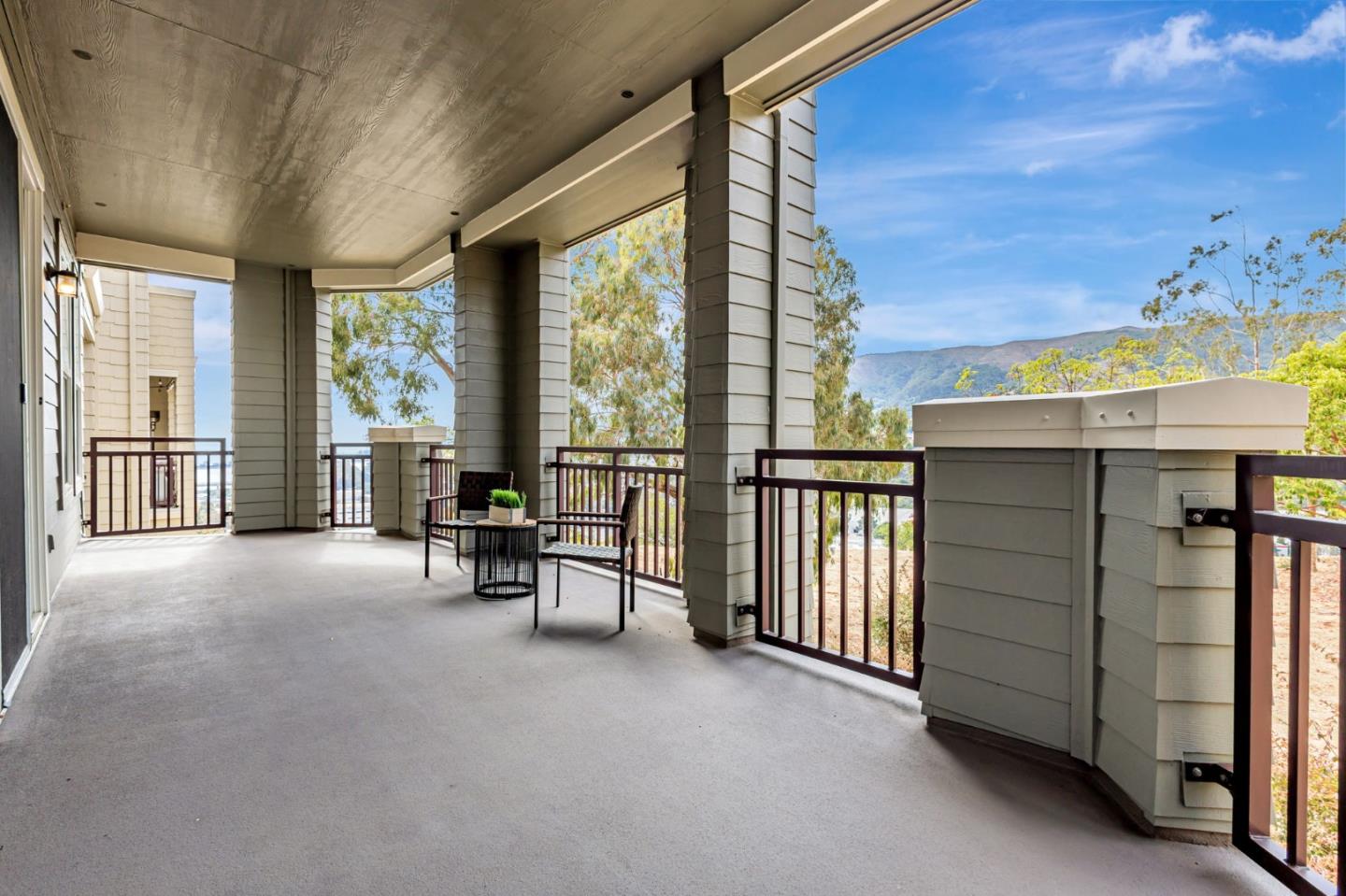 Detail Gallery Image 31 of 37 For 111 Cliff Swallow Ct, Brisbane,  CA 94005 - 3 Beds | 2/1 Baths