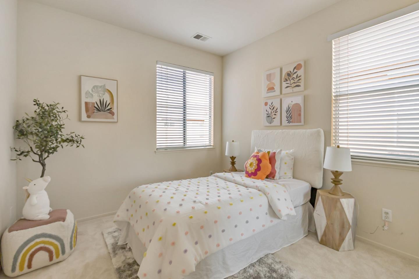 Detail Gallery Image 17 of 31 For 3518 Jasmine Cir, San Jose,  CA 95135 - 3 Beds | 2/1 Baths
