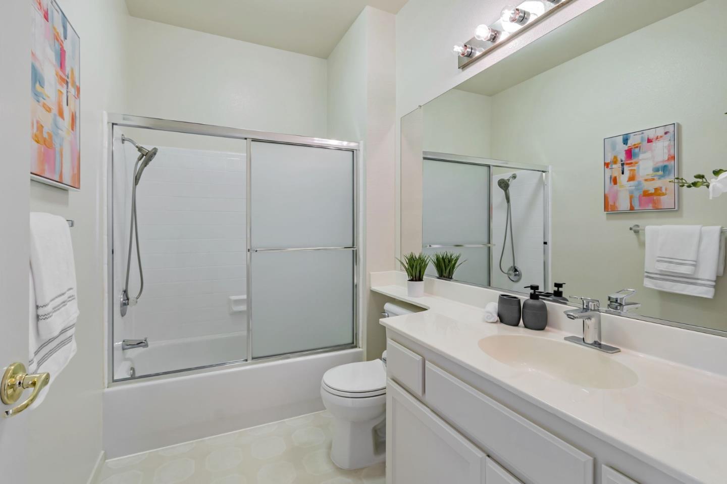 Detail Gallery Image 19 of 31 For 3518 Jasmine Cir, San Jose,  CA 95135 - 3 Beds | 2/1 Baths