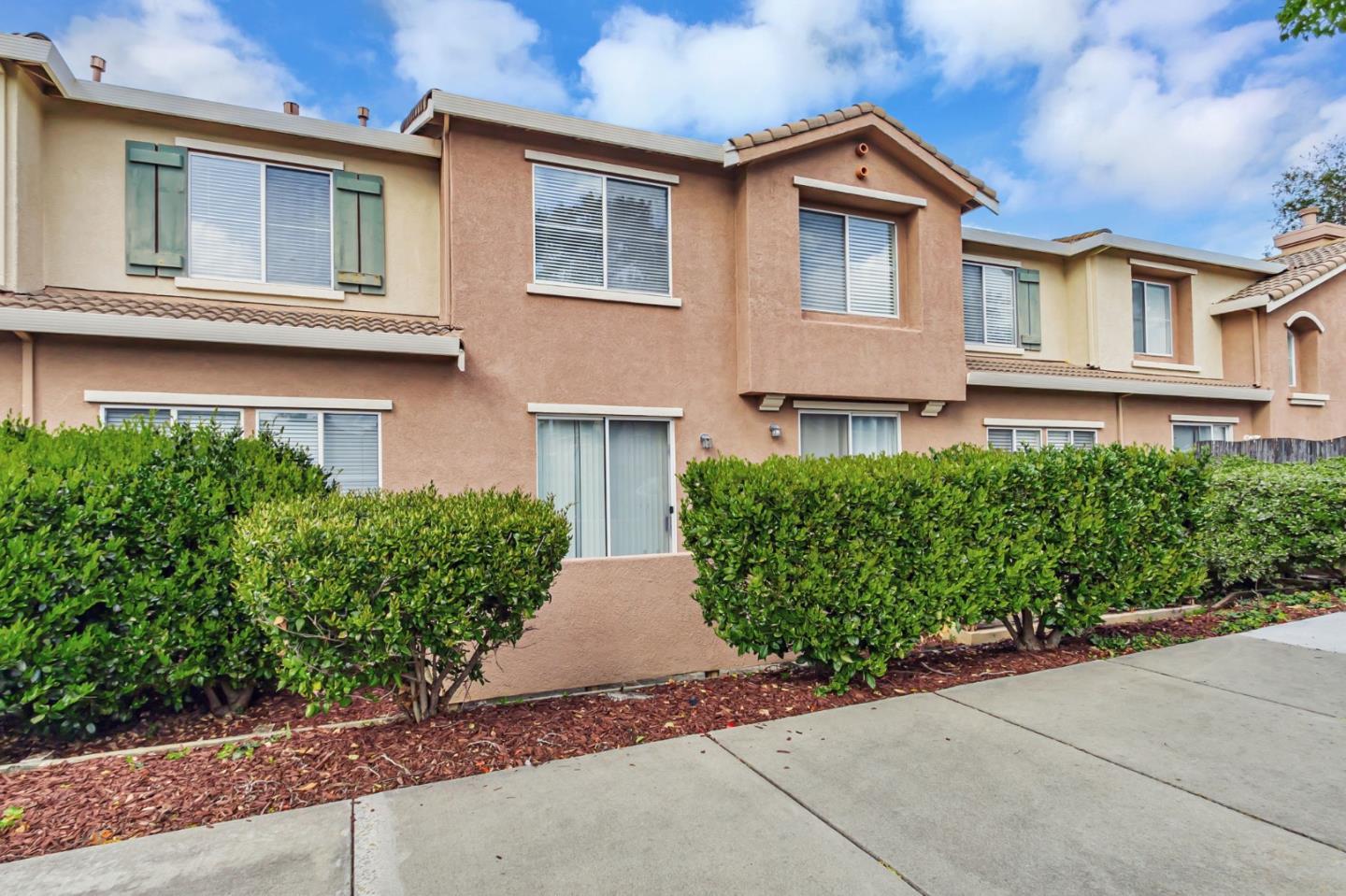 Detail Gallery Image 27 of 31 For 3518 Jasmine Cir, San Jose,  CA 95135 - 3 Beds | 2/1 Baths