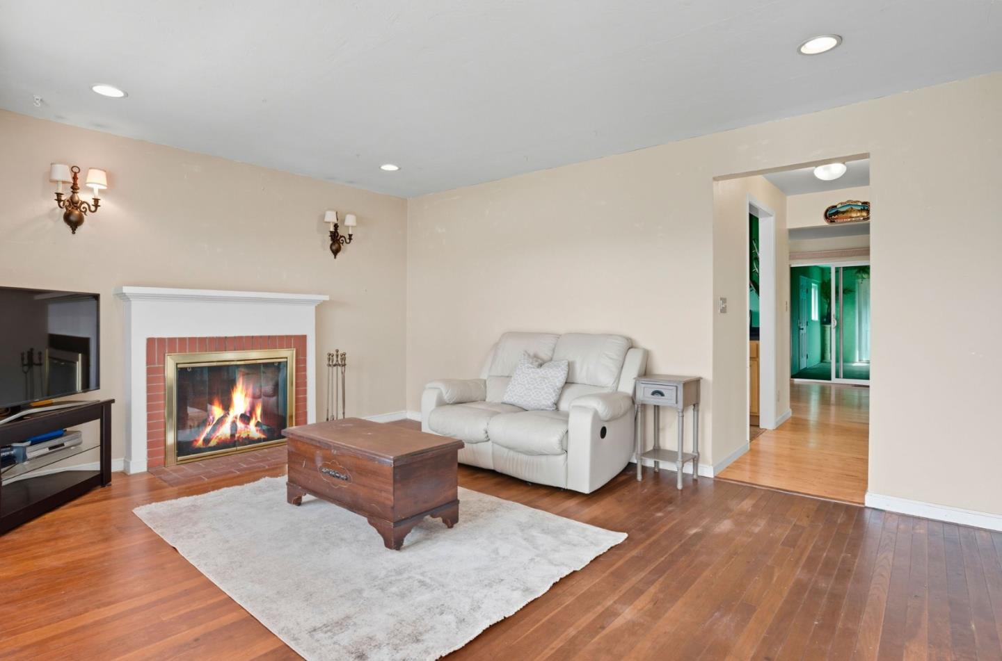 Detail Gallery Image 5 of 38 For 56 Scott St, San Bruno,  CA 94066 - 4 Beds | 3 Baths
