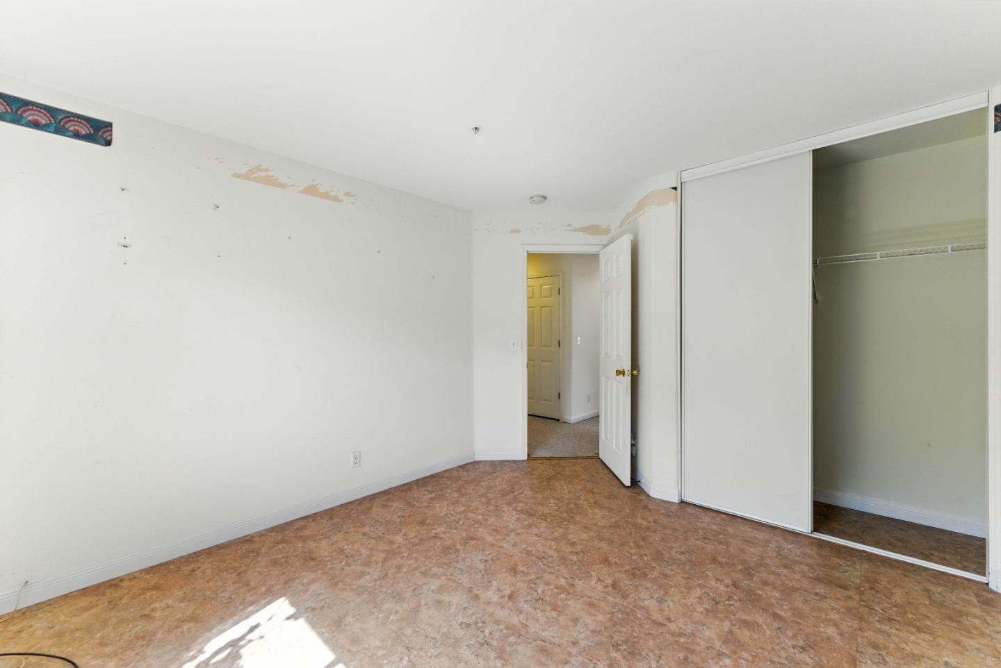 Detail Gallery Image 35 of 60 For 800 Gonzales Cir, Gonzales,  CA 93926 - 5 Beds | 2/1 Baths