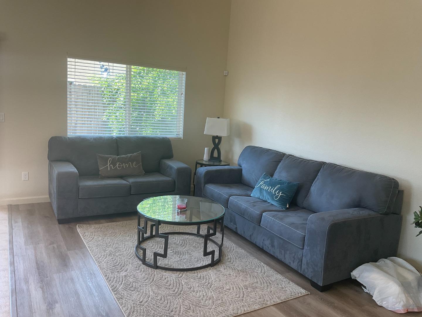 Detail Gallery Image 3 of 10 For 362 Rhianon Dr, Merced,  CA 95341 - 3 Beds | 2 Baths