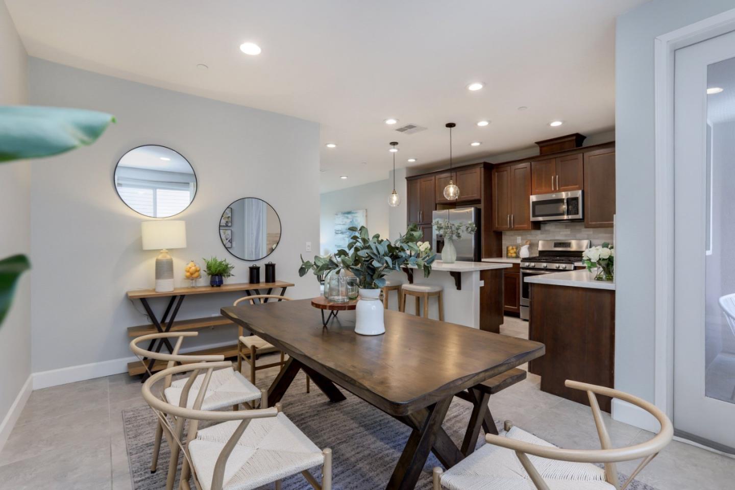Detail Gallery Image 15 of 37 For 426 Ellicott Loop, San Jose,  CA 95123 - 3 Beds | 2/2 Baths