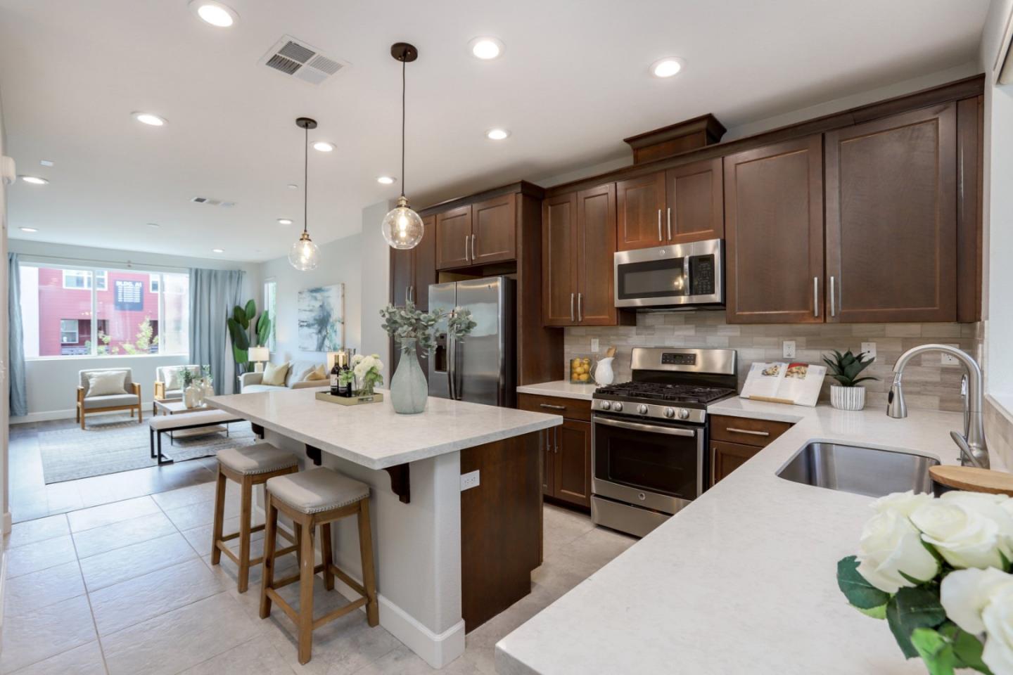 Detail Gallery Image 17 of 37 For 426 Ellicott Loop, San Jose,  CA 95123 - 3 Beds | 2/2 Baths