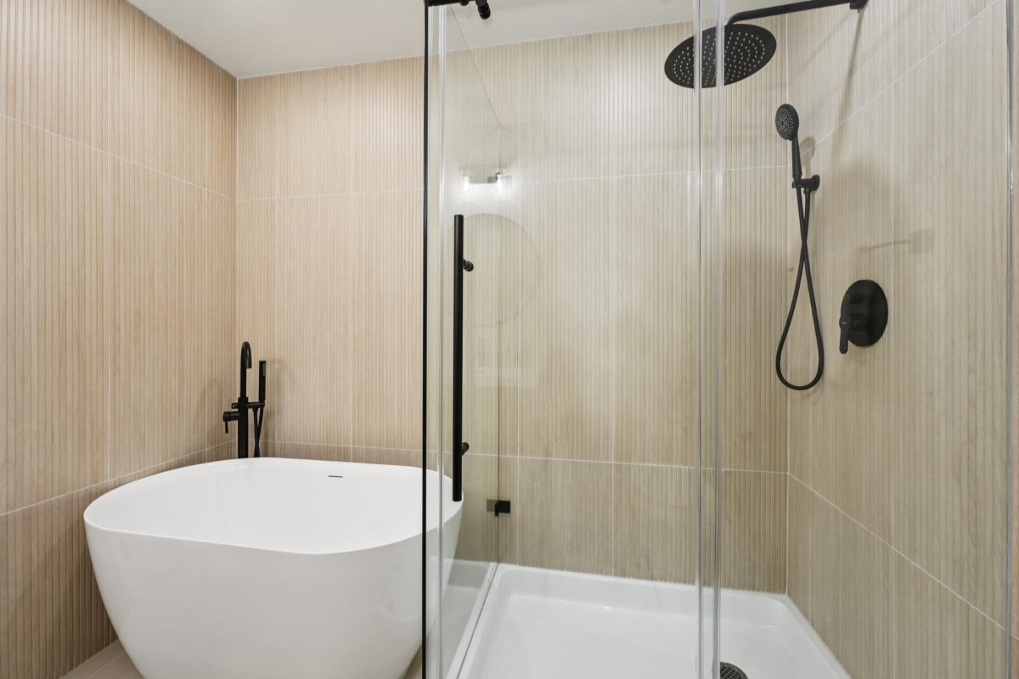 Detail Gallery Image 22 of 33 For 27956 Emerson Ave, Hayward,  CA 94545 - 5 Beds | 3 Baths