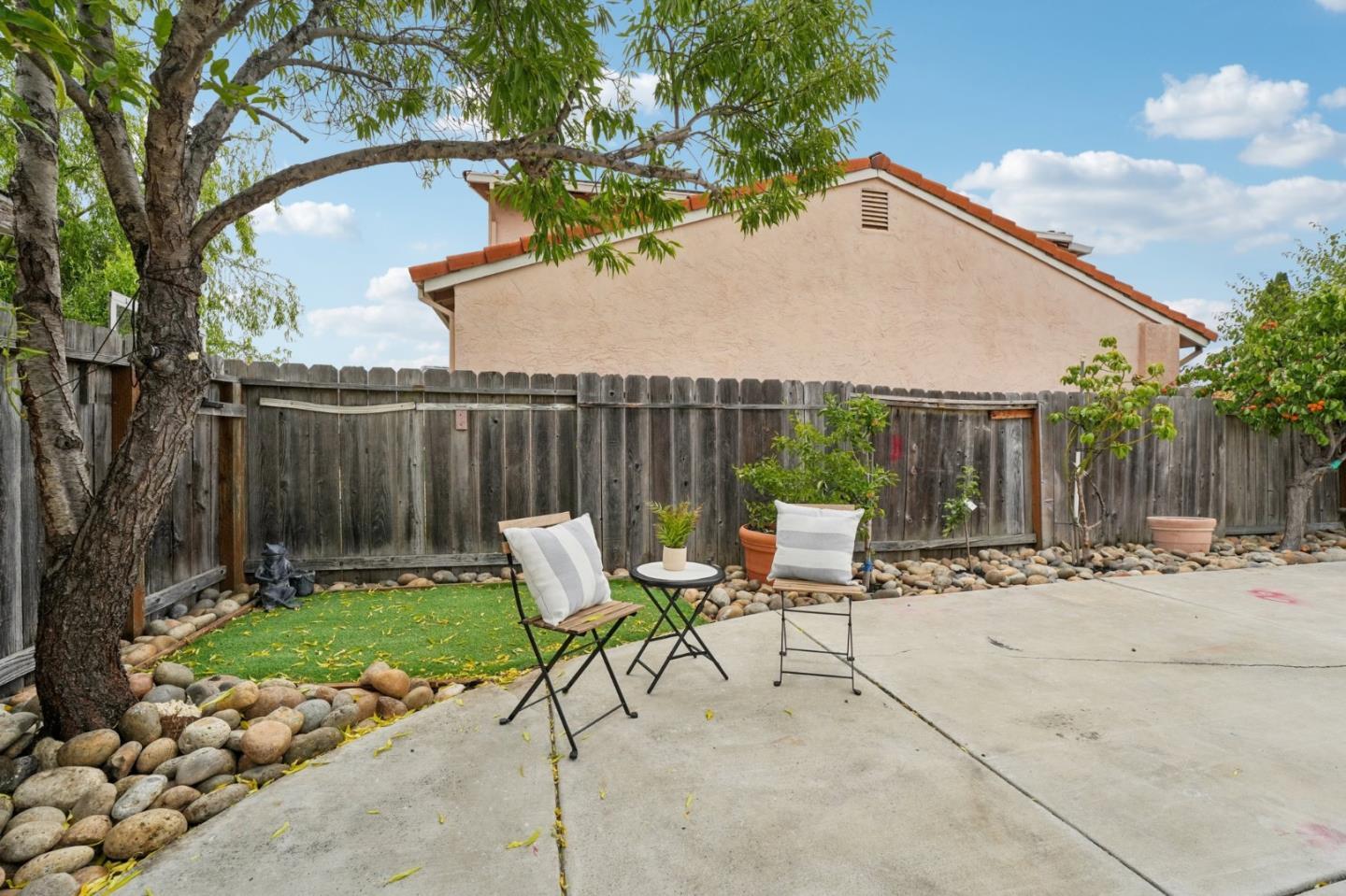 Detail Gallery Image 30 of 33 For 27956 Emerson Ave, Hayward,  CA 94545 - 5 Beds | 3 Baths
