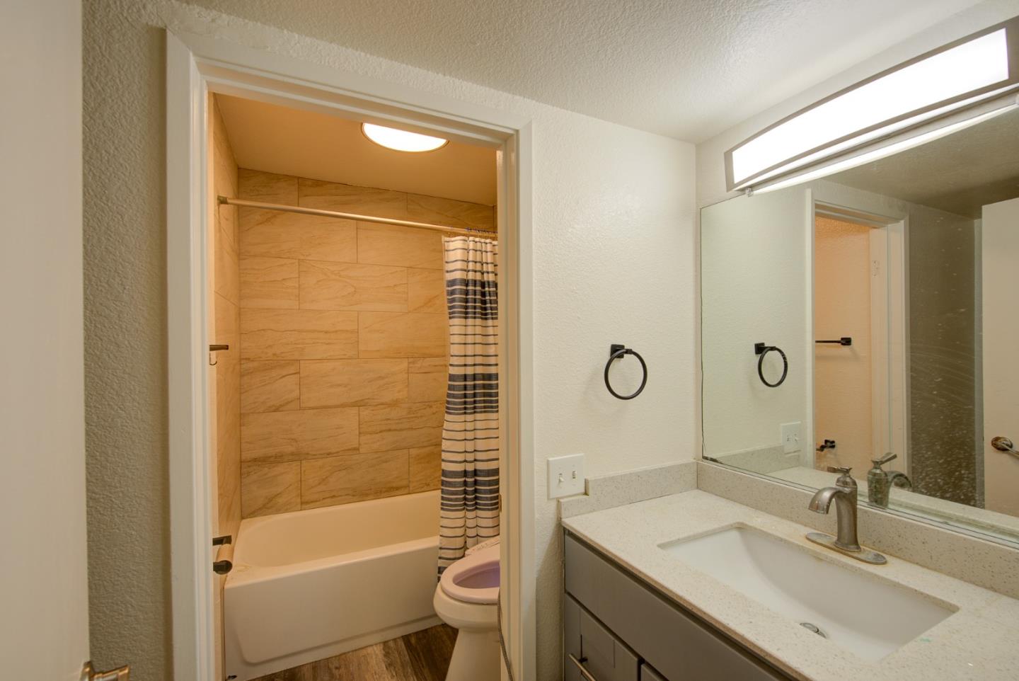 Detail Gallery Image 14 of 23 For 245 Kenbrook Cir #105,  San Jose,  CA 95111 - 2 Beds | 1 Baths