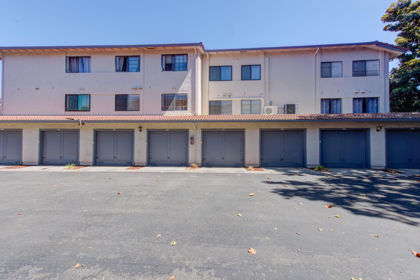 Detail Gallery Image 21 of 23 For 245 Kenbrook Cir #105,  San Jose,  CA 95111 - 2 Beds | 1 Baths