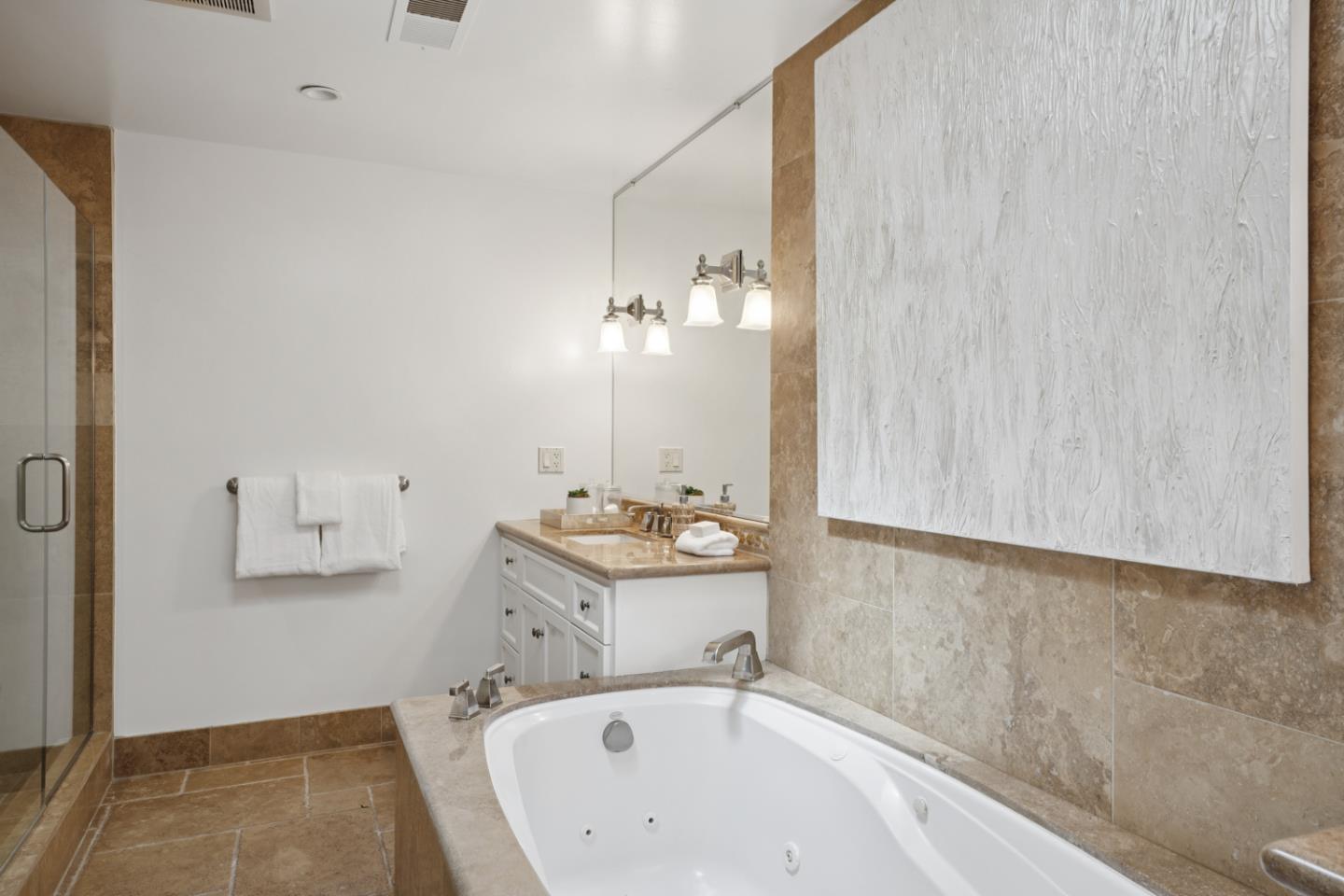 Detail Gallery Image 19 of 32 For 105 Reservoir Rd, Atherton,  CA 94027 - 4 Beds | 5 Baths